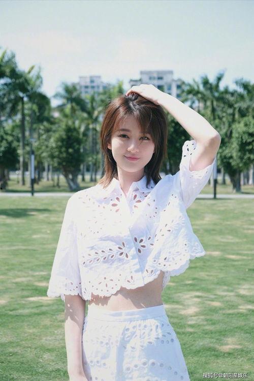 娱乐吃瓜酱乔欣,从“娱乐吃瓜酱”到人气小花，她的蜕变之路  第2张