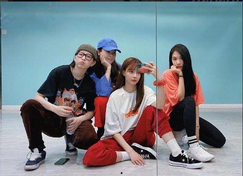 吃瓜娱乐圈李斯丹妮,娱乐圈的瓜田女王,揭秘她的星途历程 第2张 吃瓜娱乐圈李斯丹妮,娱乐圈的瓜田女王,揭秘她的星途历程 第2张